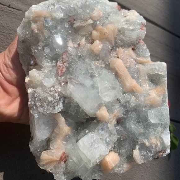 Lovely Stilbite Apophyllite Heulandite Crystal - Picture 2 of 10